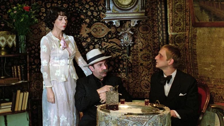 The Marathon Family still 6