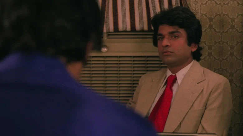 Arvind Desai Ki Ajeeb Dastaan still 1