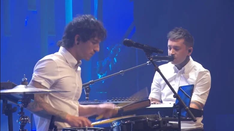 Twenty One Pilots: MTV Unplugged still 1
