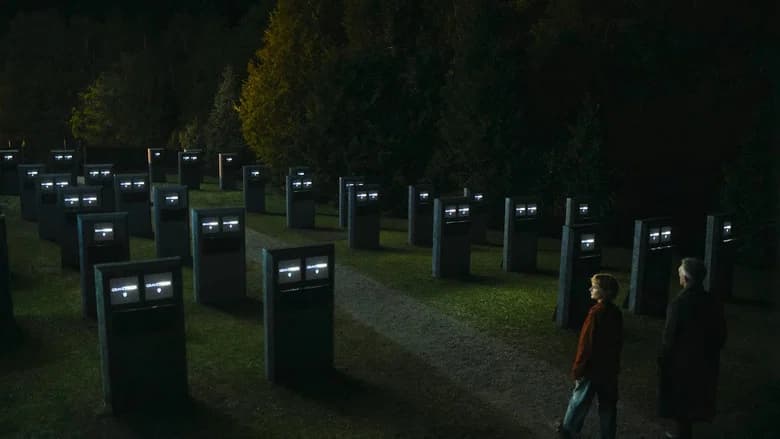 The Shrouds still 3